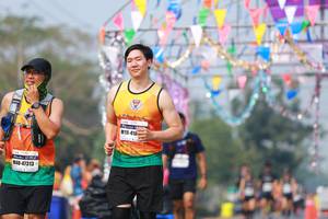 BIB: 416, 47313
                            <button type="button" onclick="openModal(9919398)" class="btn btn-primary btn-sm float-right btn-popup" data-toggle="modal" data-target=".modal-high-quality">
                        <i class="fas fa-shopping-cart"></i> Add to Cart
                    </button>
                                            <button type="button" onclick="isThisMe(9919398, true)" class="btn btn-success btn-sm float-right btn-popup btn-isme hidden" data-toggle="tooltip" data-placement="bottom" title="นี่คือรูปของคุณใช่ไหม คลิกที่นี่เพื่อเอาเข้าอัลบั้ม">
                        <i class="fas fa-plus"></i> Add to album
                    </button>
                    <button type="button" onclick="isThisMe(9919398, false)" class="btn btn-warning btn-sm float-right btn-popup btn-isnotme hidden">
                        <i class="fas fa-ban"></i> Remove from album
                    </button>